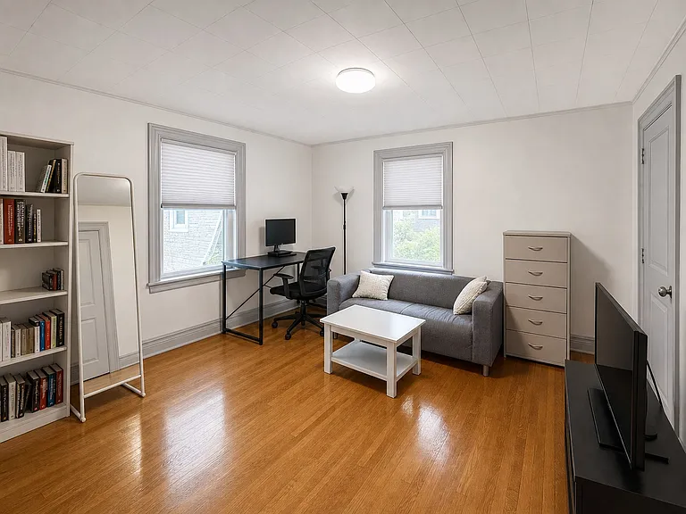 121 Thorndike St #3L — Photo 5