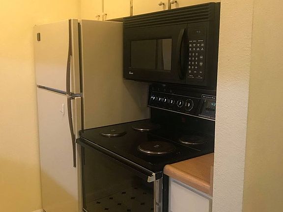 4th image of 8333 Shelter Creek Ln