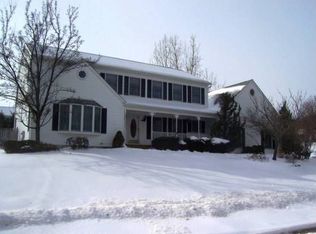 2 Douma Ct, Newton, NJ 07860