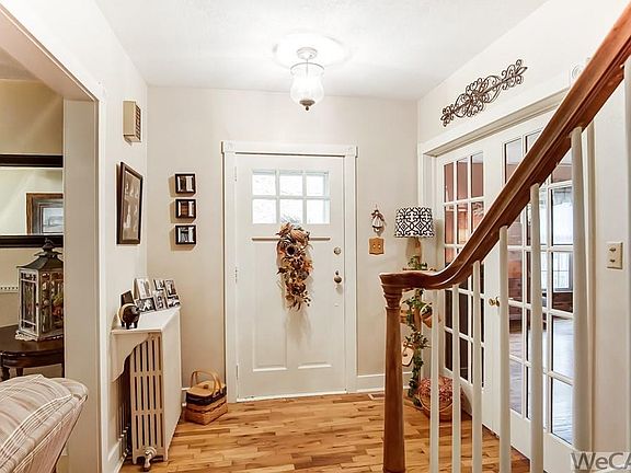 5th image of 305 W Washington St #1