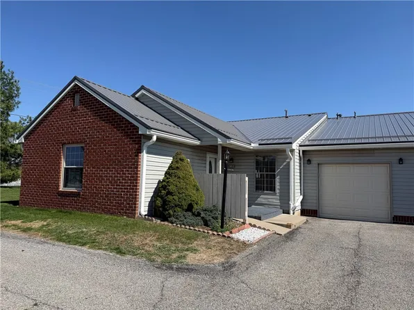 502 Brookstone Ct, Butler, PA 16001