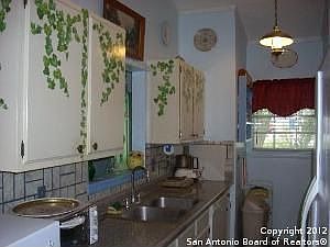 4th image of 11959 Alamo Blanco St