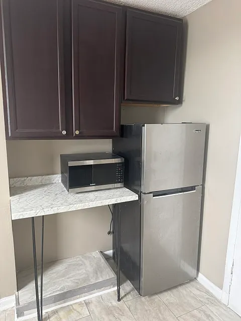 1 bed, 600 sqft, $875 — Photo 3