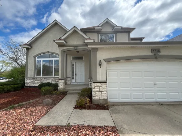 1716 Normandy Woods Ct, Grayslake, IL 60030