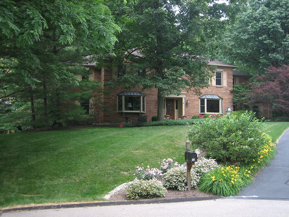 16 Hickory Hollow
