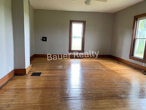 3rd image of 1427 Township Road 608