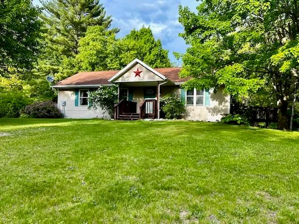 1566 N Fitzgerald Ave, Hesperia, MI 49421