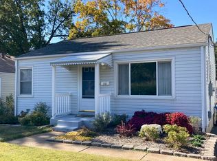 1165 Hilltop Dr, Saint Louis, MO