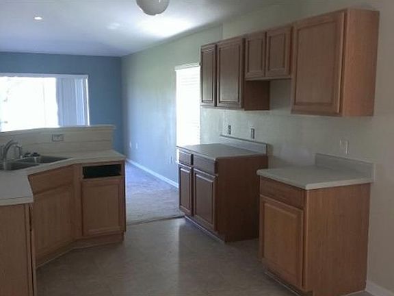 5th image of 1024 Mandarin Way