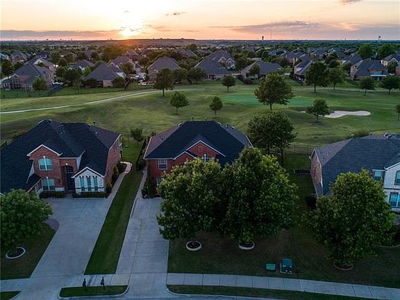 2nd image of 10013 Fairway Vista Dr