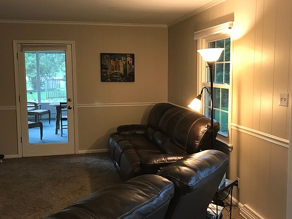 2nd image of 3821 Cranbrook Dr