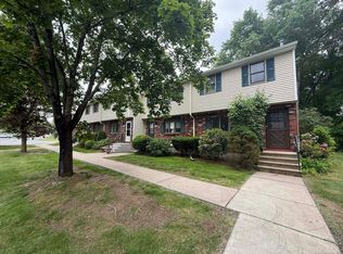 45 Brookside Vlg #45, Enfield, CT 06082