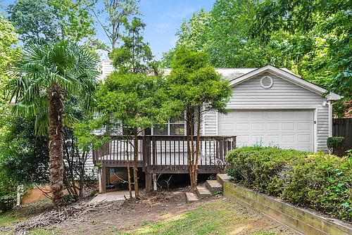 2740 Lakeside Trl Photo 1