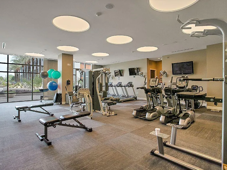 2211 E Camelback Rd #604 — Photo 33