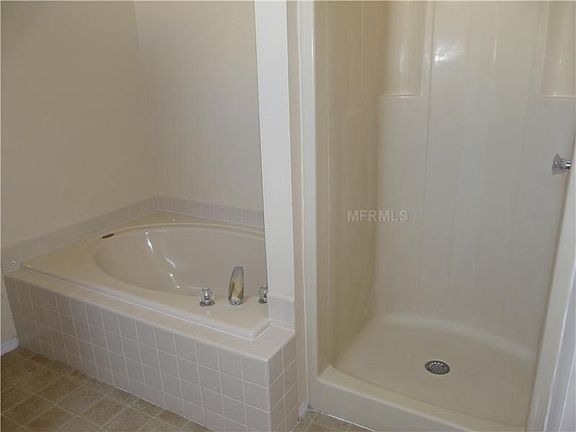 5th image of 1824 Salisbury Ct