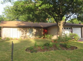 2806 Fred Haise Dr, Kirby, TX 78219