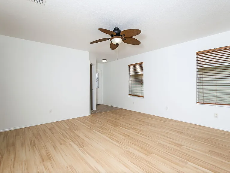155 Palma Noce — Photo 2