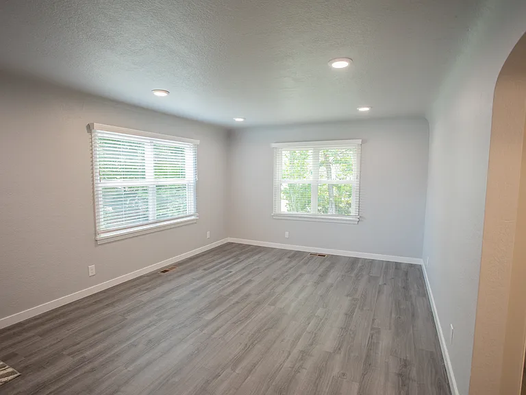 614 Greenstreet Blvd #B — Photo 7
