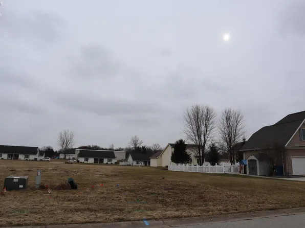 18 Sara Dr, Norwalk, OH 44857