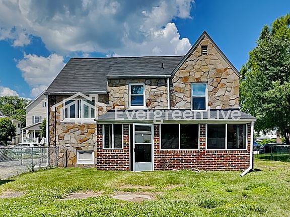 5th image of 11 Seabright Ave