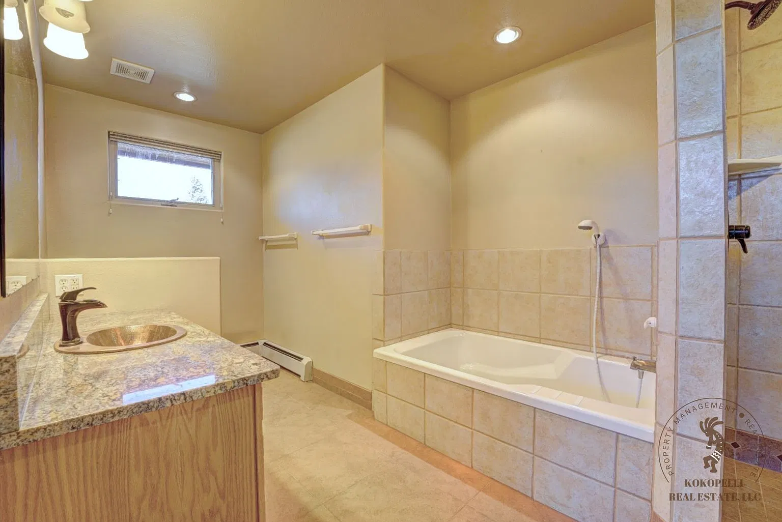 2027 Charis Court - 1 — Photo 4