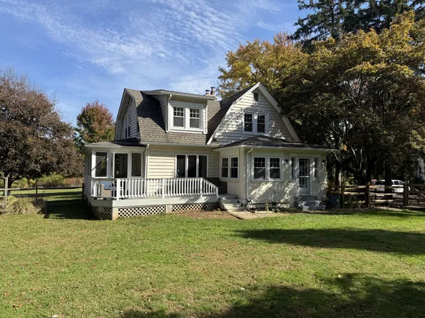 29 S New Middletown Rd, Media, PA 19063