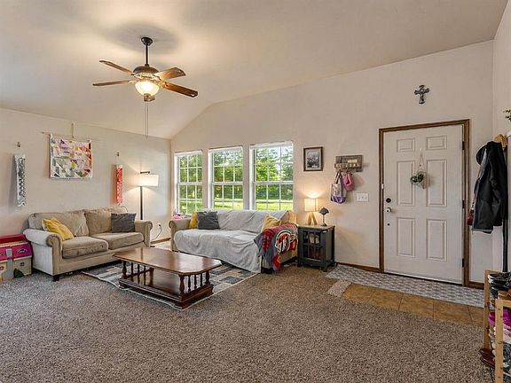 3rd image of 18512 Piedra Dr
