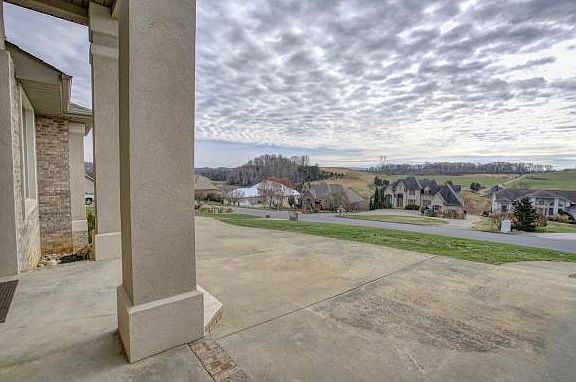 5th image of 106 Lake Harbor Dr