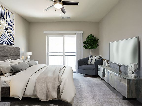 4th image of 800 John Carlyle St #551