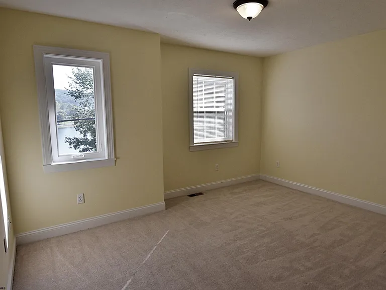 208 Timber Ridge Rd — Photo 15