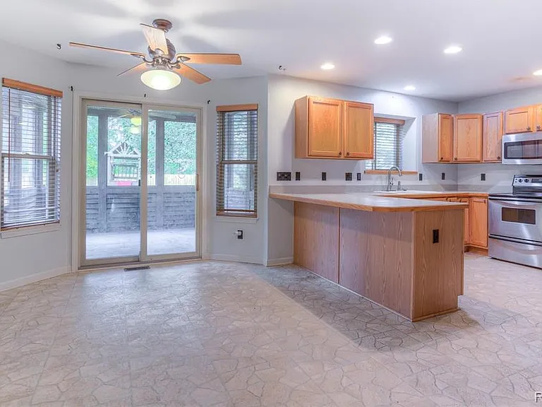 3930 Dunning Rd — Photo 23