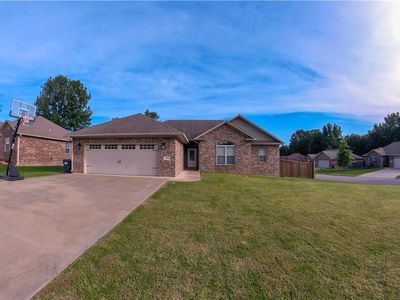 200 Redwood Ln, Russellville, AR, 72802