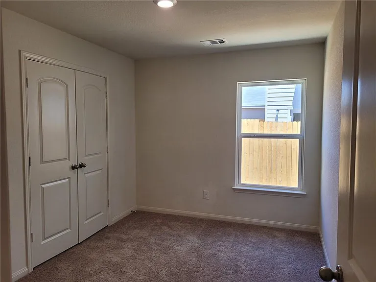 161 Allington Cir — Photo 15