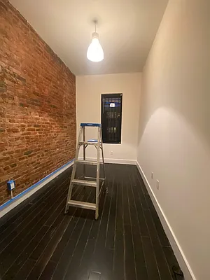 Rented by Hagstrom Management Inc | media 11