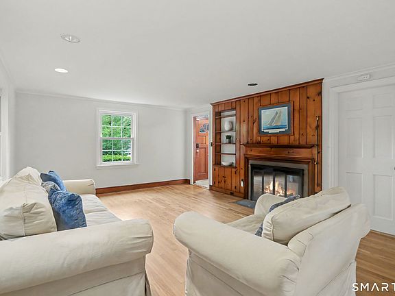 3rd image of 2 Arnold Lane