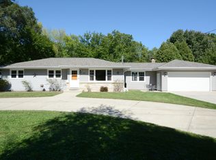 18376 W Beloit Rd, New Berlin, WI 53146