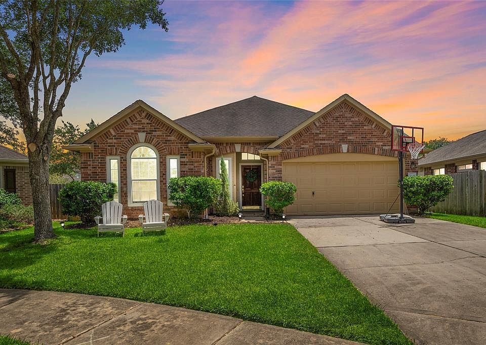 1st image of 3207 Waterglen Ct