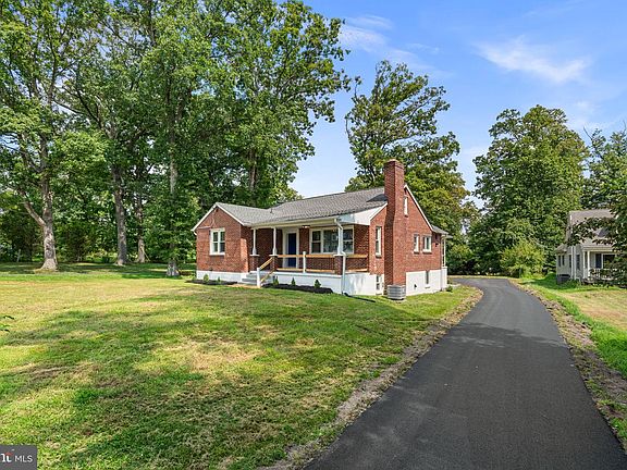 3rd image of 11745 Triadelphia Rd