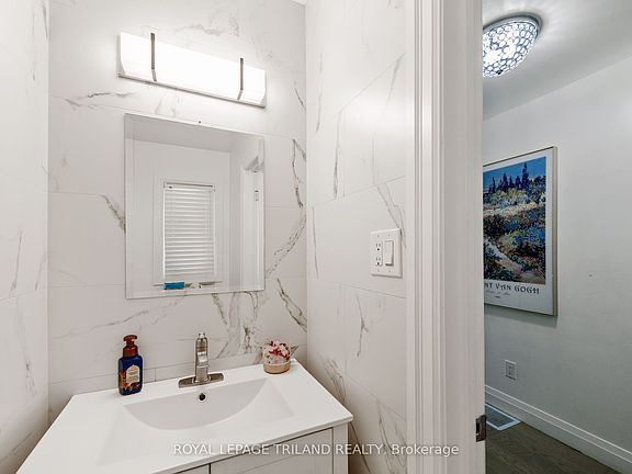 5th image of 711 Osgoode Dr #43