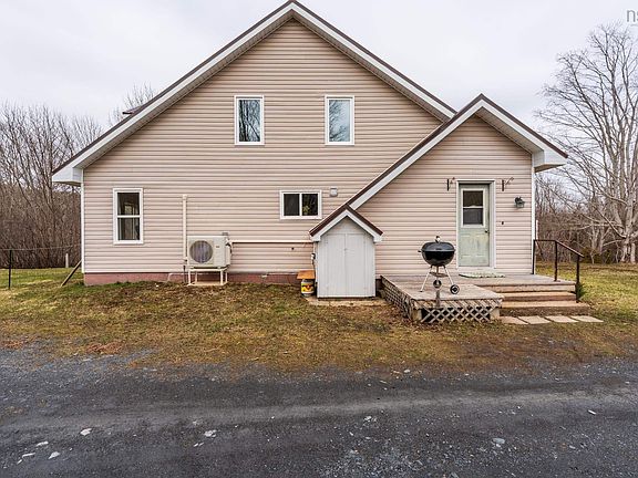 5th image of 550 River Rd