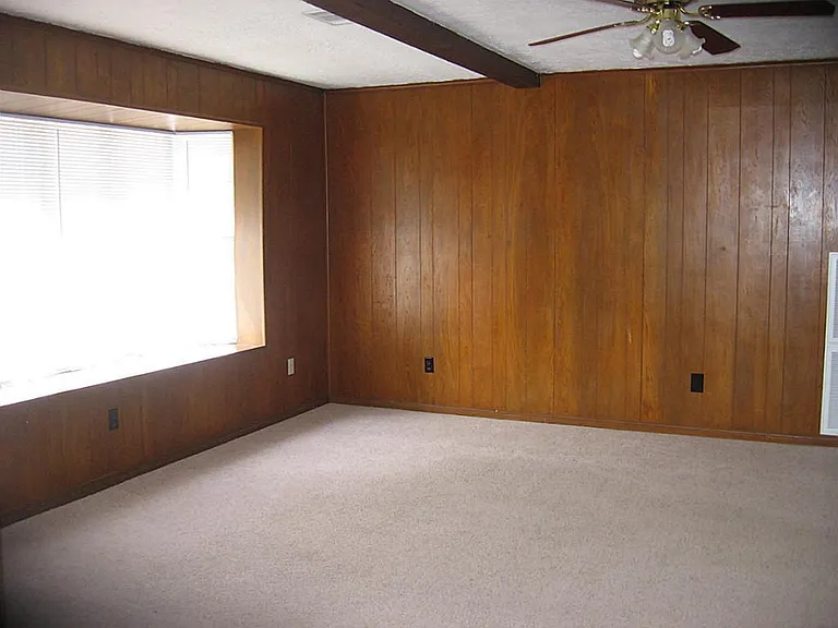 25407 Tuckahoe Ln — Photo 11