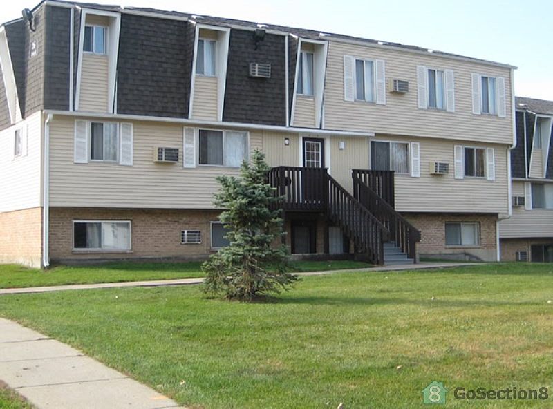2nd image of 27 Oxford Dr