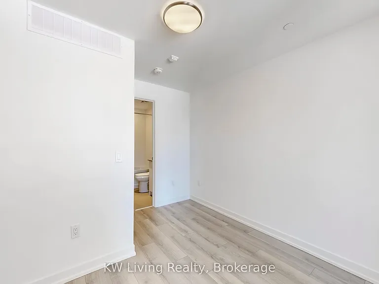 3079 Pharmacy Ave #22 — Photo 32