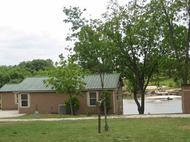 1st image of 900 Long Mountain Dr