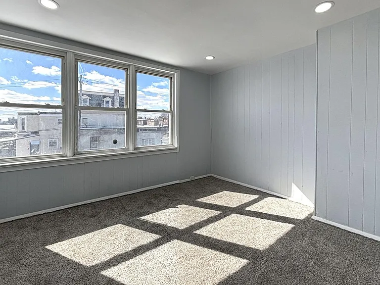 2607 S 62nd St — Photo 7