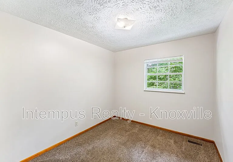 8738 Gleason Dr — Photo 29