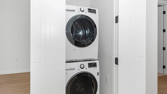 Rented by Nooklyn NYC LLC | media 40