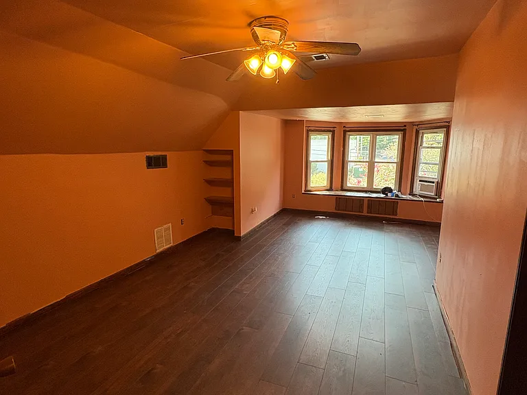 2110 Cowden Ave #2 — Photo 12