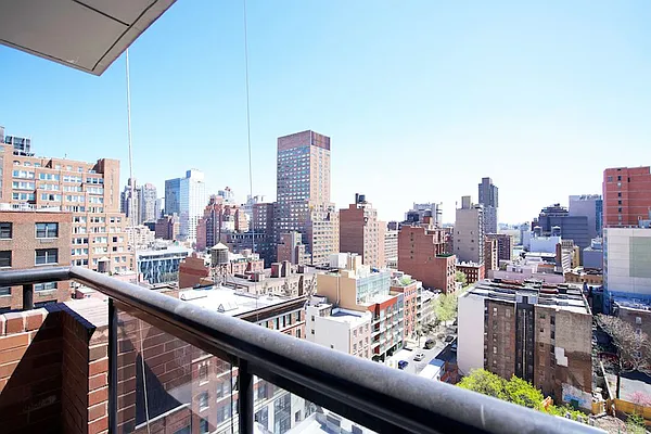 Rented by Barlavi Inc. | media 32