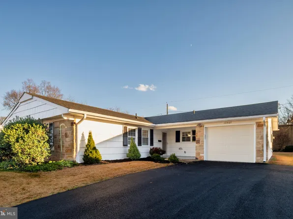 12507 Kemmerton Ln, Bowie, MD 20715